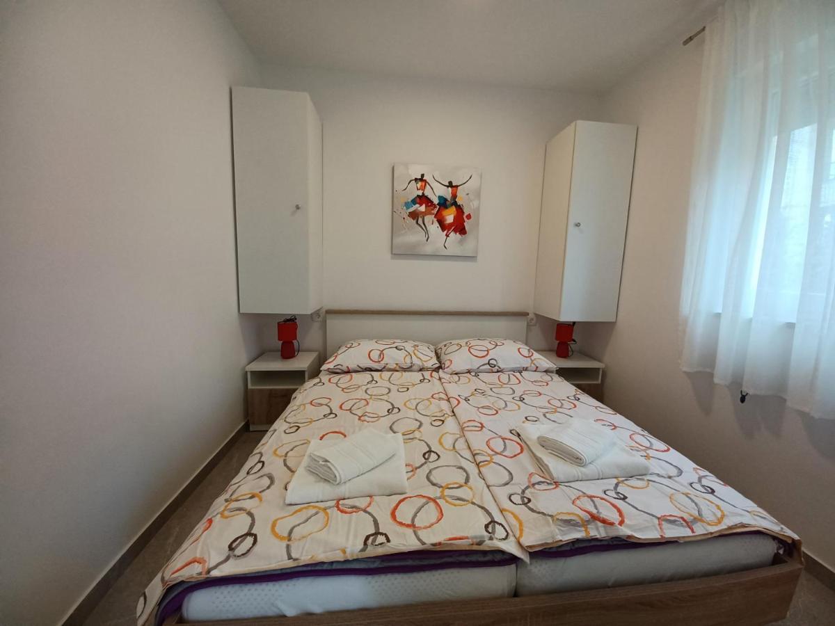 Apartments Leon 1 Novigrad  Екстер'єр фото